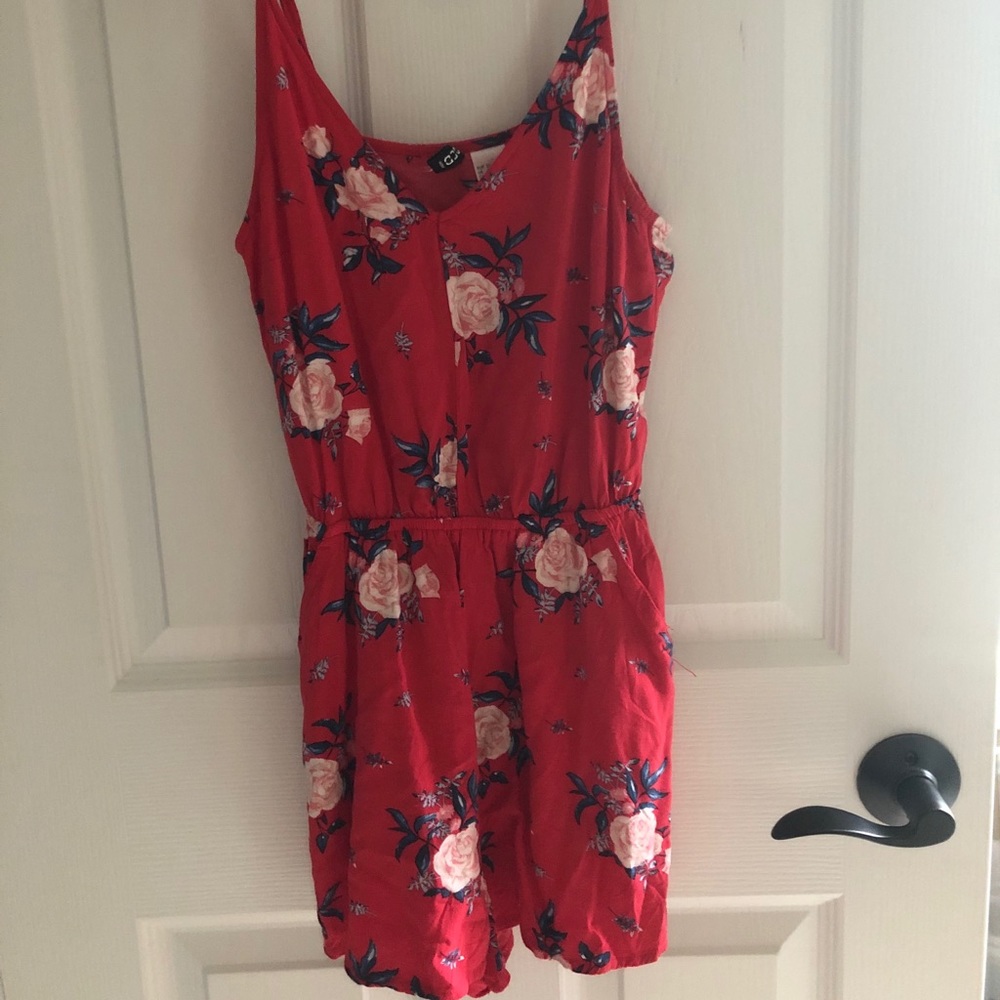 Super cute floral romper